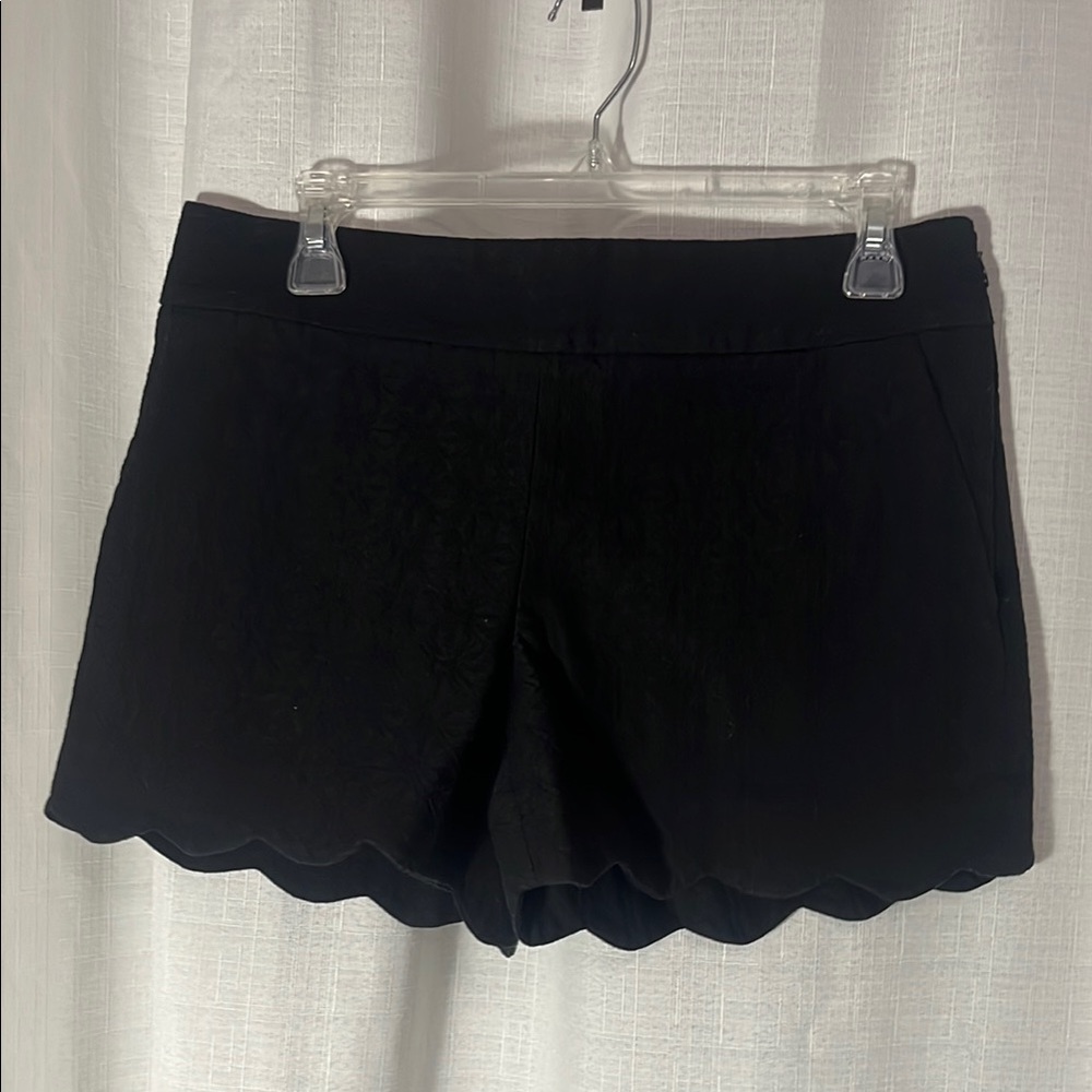 LOFT | Black Scallop Hem Shorts